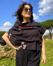 Carica l'immagine nel visualizzatore di Gallery, Maglia scomposta