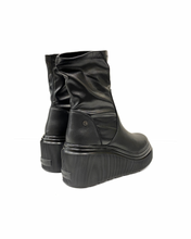 Carica l'immagine nel visualizzatore di Gallery, Tronchetto J-532