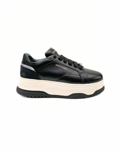 Carica l'immagine nel visualizzatore di Gallery, Sneaker J-422