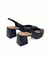 Carica l'immagine nel visualizzatore di Gallery, Slingback