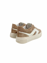 Carica l'immagine nel visualizzatore di Gallery, Sneaker Asia