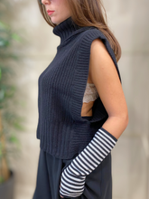 Carica l'immagine nel visualizzatore di Gallery, Gilet cachemire