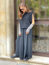 Carica l'immagine nel visualizzatore di Gallery, Gilet cachemire