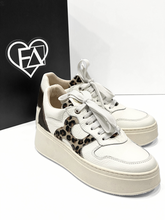 Carica l'immagine nel visualizzatore di Gallery, Sneaker Emy