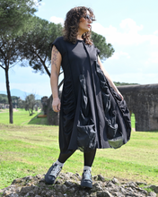 Carica l'immagine nel visualizzatore di Gallery, Abito smanicato
