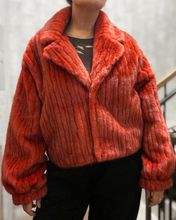 Carica l&#39;immagine nel visualizzatore di Gallery, Giacca in ecopelliccia
