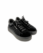 Carica l&#39;immagine nel visualizzatore di Gallery, Sneaker J-401
