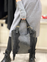 Carica l'immagine nel visualizzatore di Gallery, Borsa frange
