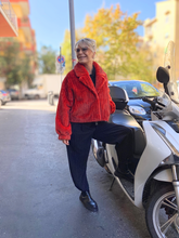 Carica l&#39;immagine nel visualizzatore di Gallery, Giacca in ecopelliccia
