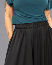 Carica l'immagine nel visualizzatore di Gallery, Gonna pantalone Livia
